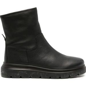 Ecco Boots. Size 8.5 excellent condition